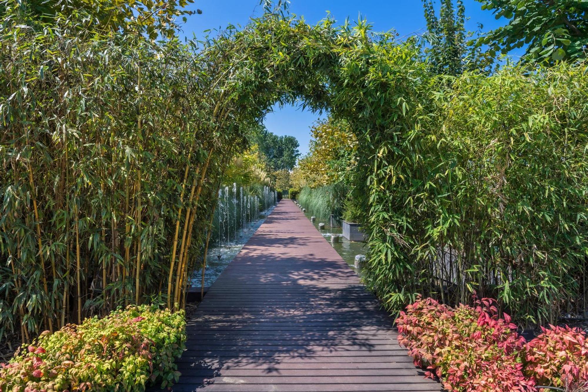 Ramada Plaza Hotel & Spa Trabzon Exterior photo Bamboo forest