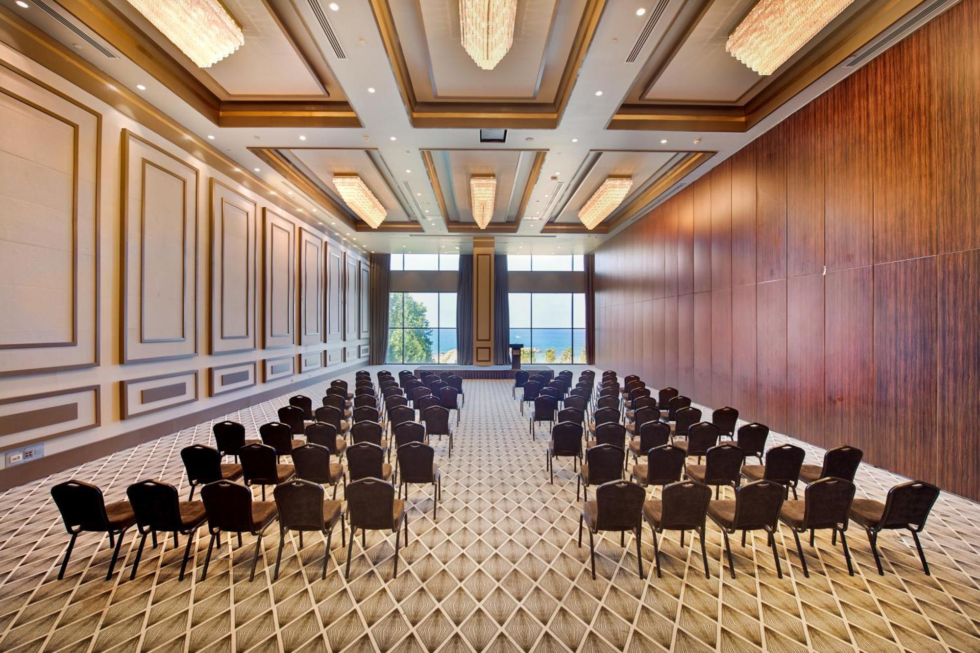 Ramada Plaza Hotel & Spa Trabzon Exterior photo Meeting room