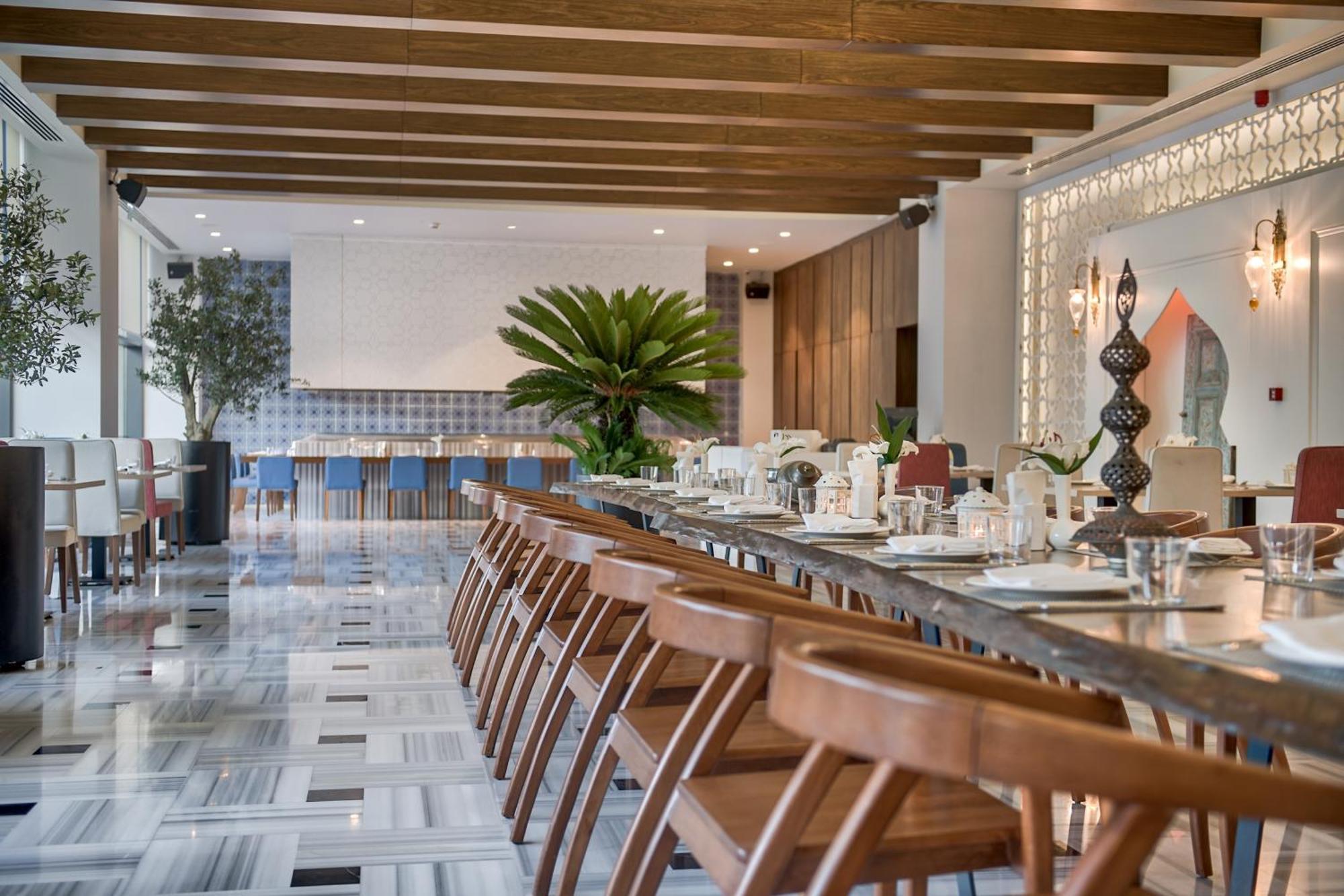 Ramada Plaza Hotel & Spa Trabzon Exterior photo The restaurant