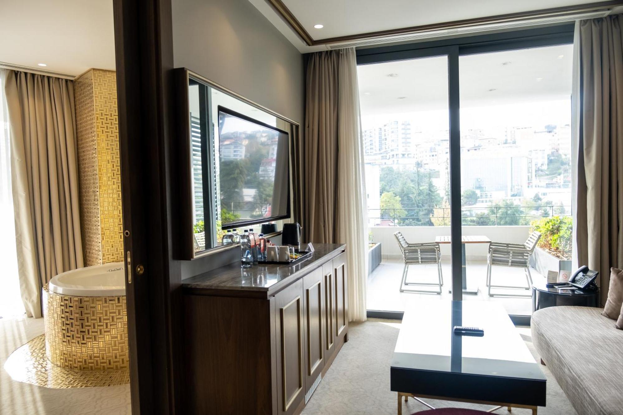 Ramada Plaza Hotel & Spa Trabzon Exterior photo