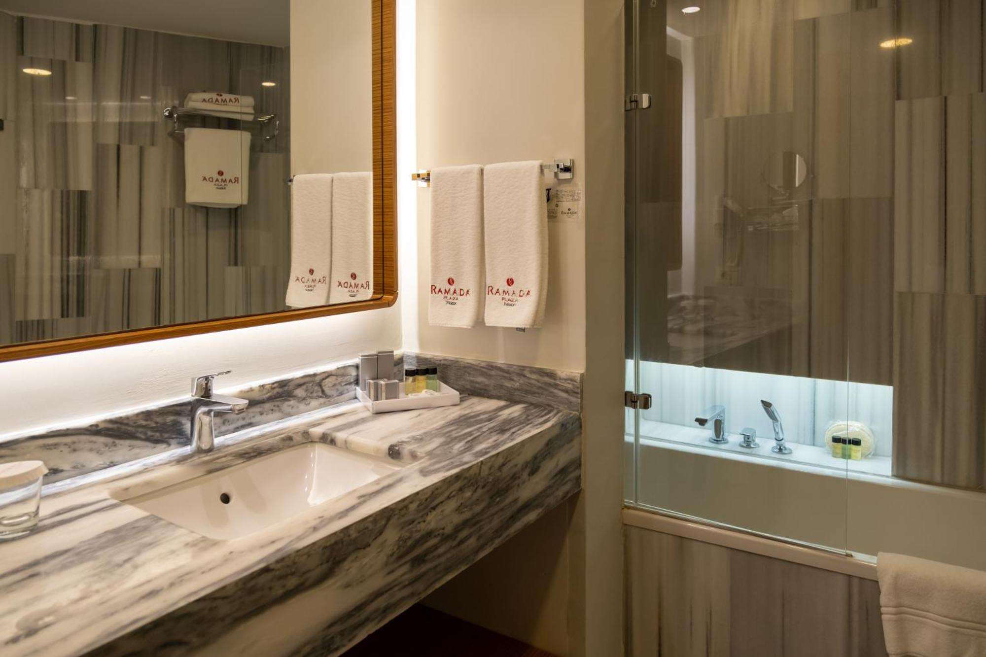Ramada Plaza Hotel & Spa Trabzon Exterior photo